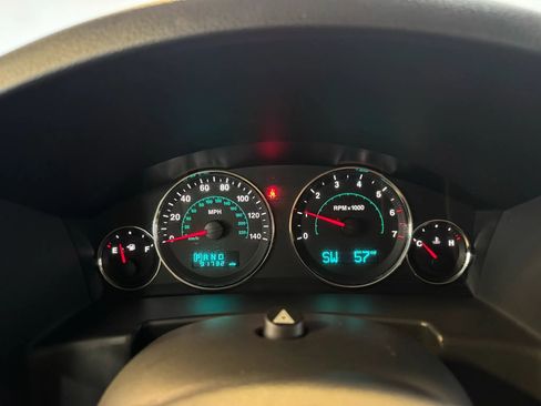 Used 2007 Jeep Commander Sport image 13