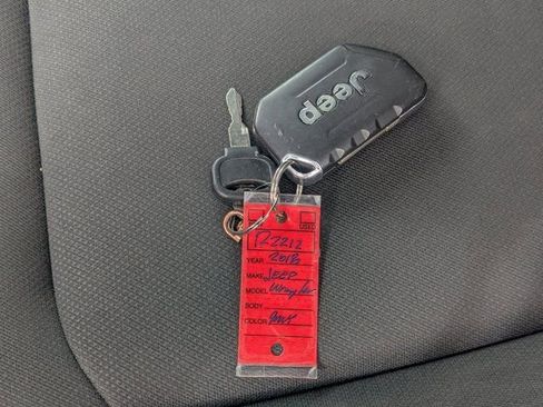 Used 2018 Jeep Wrangler Unlimited Sahara image 35