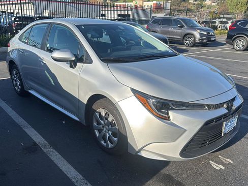 Used 2025 Toyota Corolla LE image 1