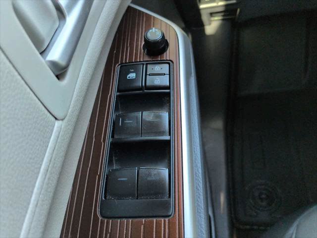 Certified 2021 Toyota Sienna XLE FWD image 24