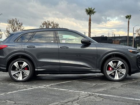 New 2025 Audi SQ5 Premium Plus image 3