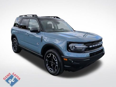 Certified 2022 Ford Bronco Sport Outer Banks w/ Tech Package AWD/4WD image 1
