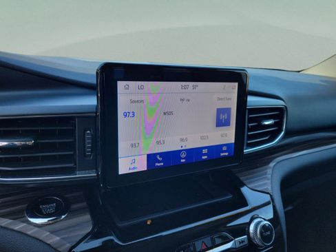 Used 2023 Ford Explorer Limited w/ Equipment Group 301A image 17