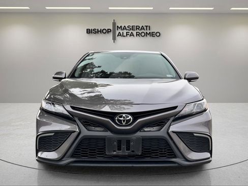 Used 2024 Toyota Camry SE FWD image 2