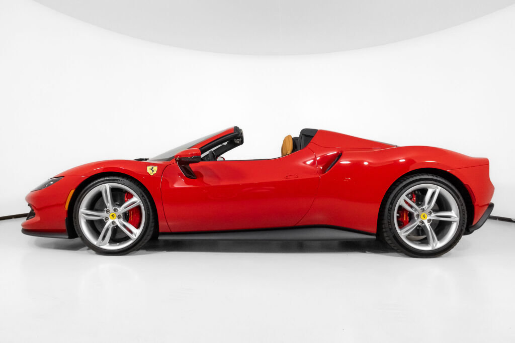 Certified 2025 Ferrari 296 GTS RWD image 5