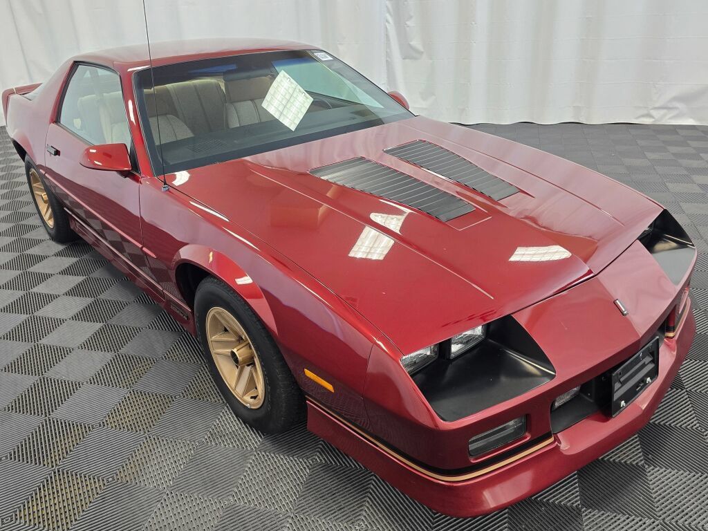 Used 1988 Chevrolet Camaro IROC-Z RWD image 11