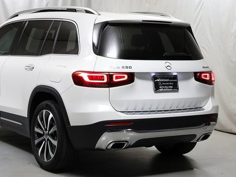 Certified 2023 Mercedes-Benz GLB 250 4MATIC image 8