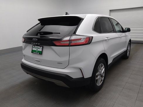 Used 2024 Ford Edge SEL image 9