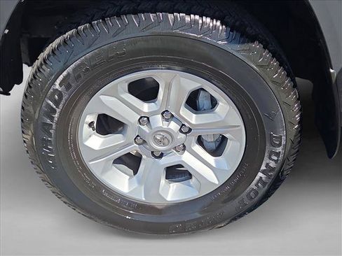 Used 2024 Toyota 4Runner SR5 AWD/4WD image 24