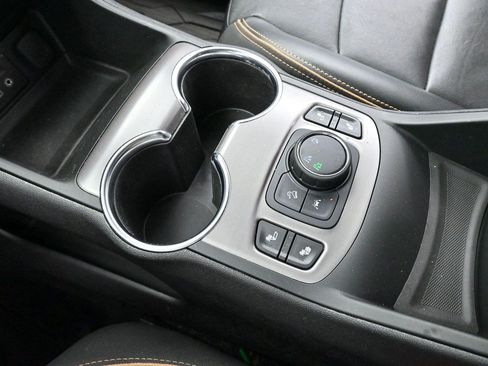 Used 2022 GMC Terrain AT4 AWD/4WD image 28