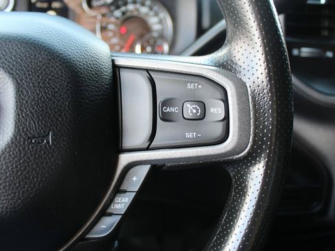 Used 2024 RAM 5500 Tradesman w/ Chrome Appearance Group AWD/4WD image 25