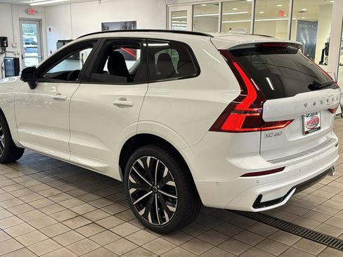 New 2026 Volvo XC60 T8 Ultra w/ Protection Package Premier AWD/4WD image 7
