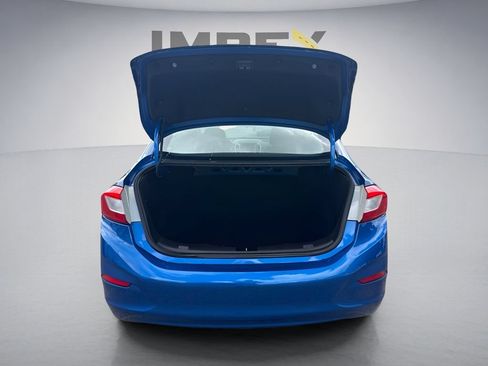 Used 2017 Chevrolet Cruze LT w/ Convenience Package FWD image 30