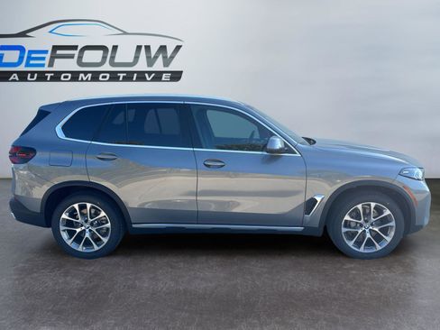 Used 2026 BMW X5 xDrive40i image 12