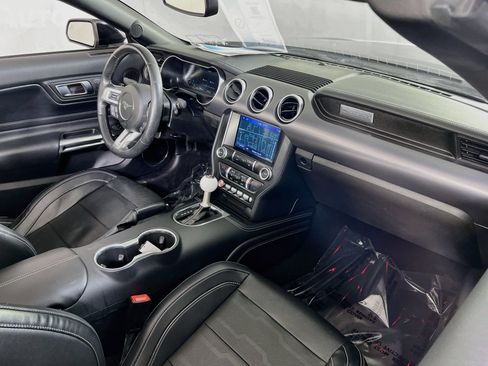 Used 2019 Ford Mustang GT Premium w/ Equipment Group 401A RWD image 28