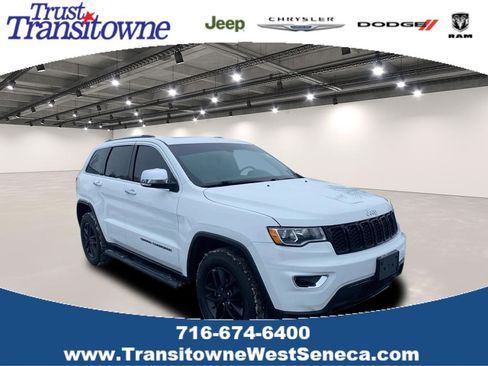 Used 2018 Jeep Grand Cherokee Limited image 1