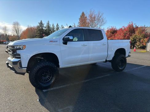 Used 2020 Chevrolet Silverado 1500 LT w/ All-Star Edition image 2