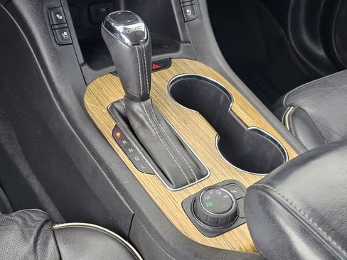 Used 2018 GMC Acadia Denali image 22