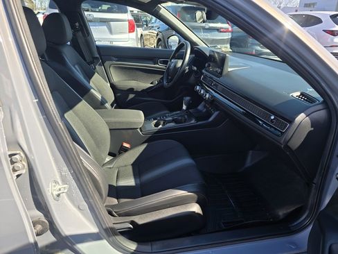 Used 2025 Honda Civic Sport image 12