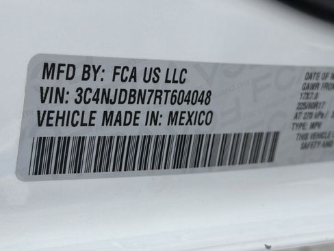 Used 2024 Jeep Compass Latitude AWD/4WD image 21