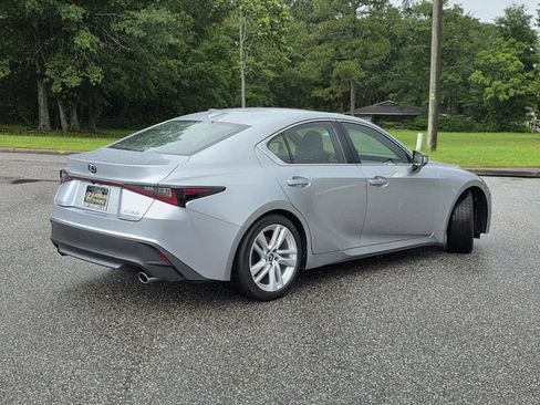 Used 2025 Lexus IS 300 w/ Comfort Package RWD image 5