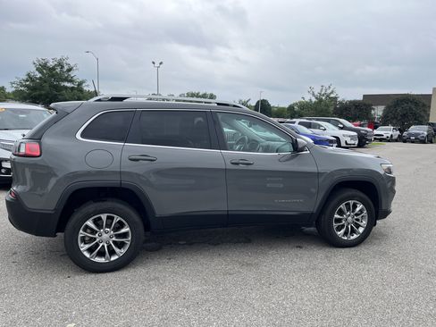 Used 2021 Jeep Cherokee Latitude Lux w/ Trailer Tow Group AWD/4WD image 4