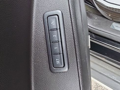 Used 2015 GMC Yukon SLT w/ HD Trailering Package image 22