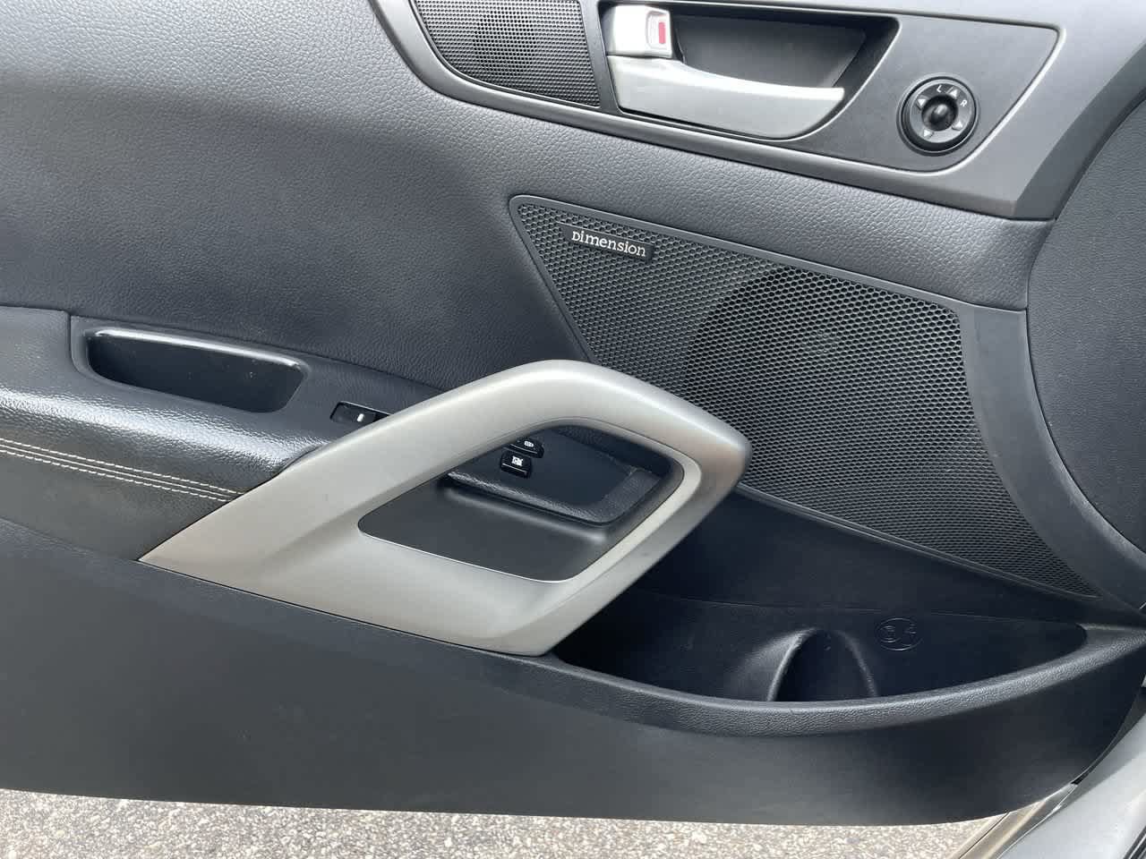 Used 2013 Hyundai Veloster Turbo FWD image 27