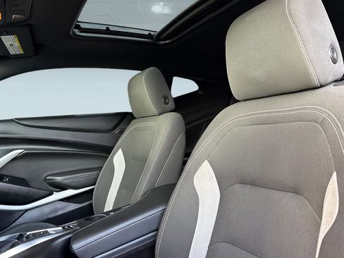 Used 2022 Chevrolet Camaro LT w/ RS Package image 24