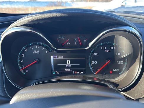 Used 2015 Chevrolet Impala LT w/ Convenience Package image 16