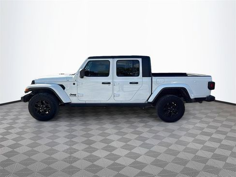 Used 2022 Jeep Gladiator Willys image 9