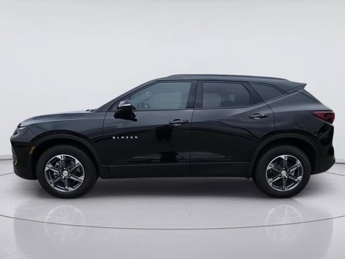 Used 2025 Chevrolet Blazer LT w/ LPO, Cargo Package FWD image 5