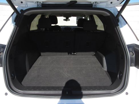 Used 2024 Chevrolet Equinox LT image 12