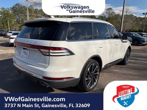 Used 2020 Lincoln Aviator Reserve w/ Equipment Group 202A image 6