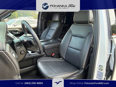 Used 2023 Chevrolet Suburban Premier AWD/4WD image 21