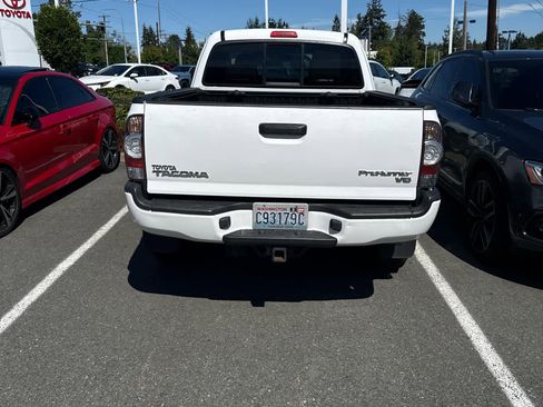 Used 2012 Toyota Tacoma PreRunner w/ TRD Sport Pkg RWD image 10