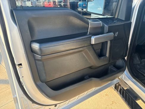 Used 2016 Ford F150 XLT w/ Equipment Group 302A Luxury image 18