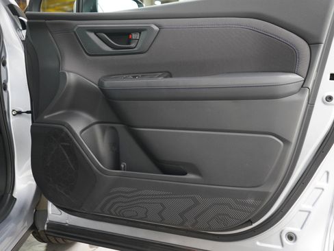 Certified 2026 Subaru Forester Premium AWD/4WD image 9