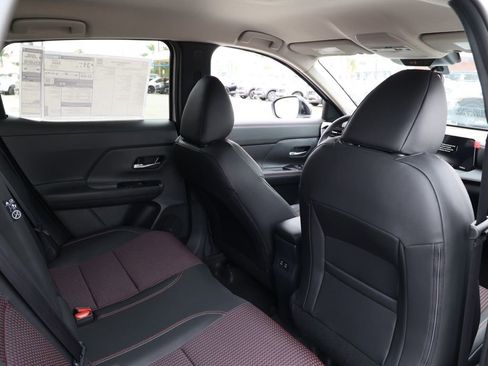New 2026 Nissan Kicks SR FWD image 17