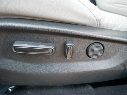 Used 2017 Honda CR-V EX-L image 17