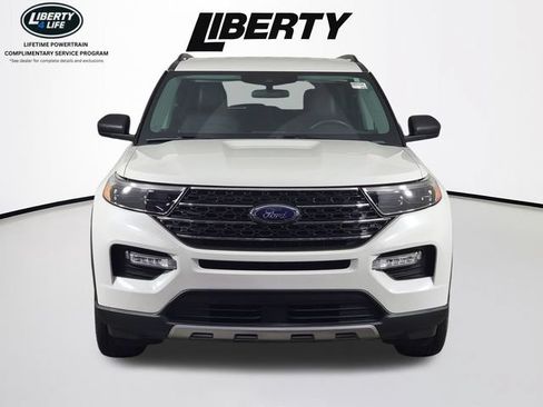 Used 2024 Ford Explorer XLT w/ Equipment Group 202A AWD/4WD image 8