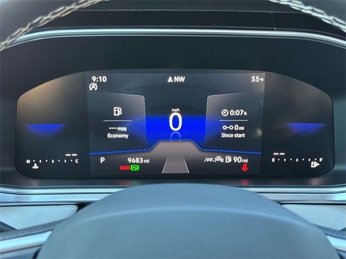 Used 2025 Volkswagen Taos SE image 44