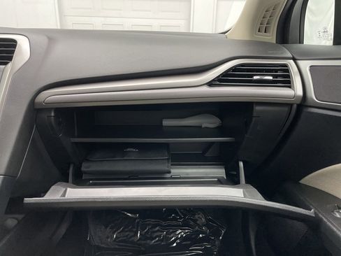 Used 2019 Ford Fusion S image 39