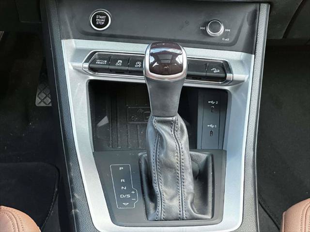 Used 2024 Audi Q3 2.0T Premium w/ Convenience Package AWD/4WD image 19