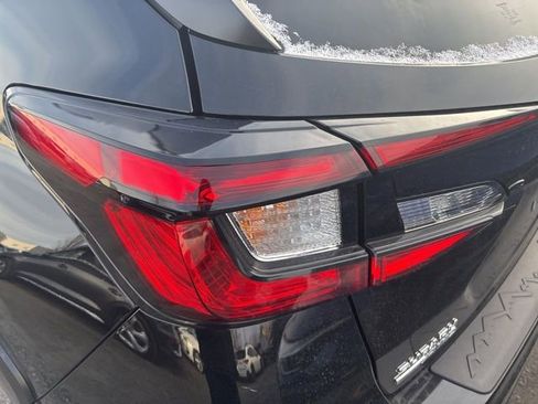 Used 2024 Subaru Crosstrek 2.0i Premium image 7