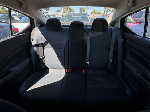 Used 2025 Nissan Versa SV FWD image 37