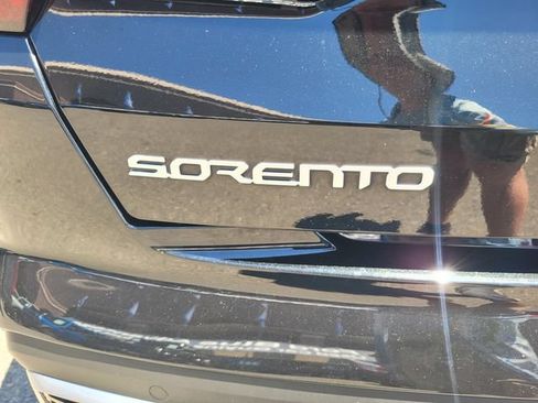 Used 2023 Kia Sorento SX Prestige w/ Panoramic Sunroof Package AWD/4WD image 7