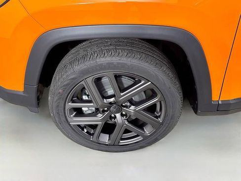 New 2026 Jeep Compass Latitude image 30