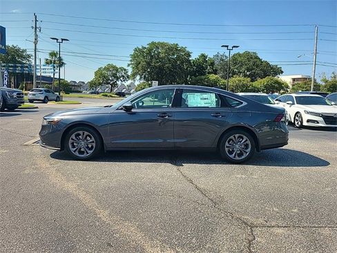 Certified 2024 Honda Accord EX image 8