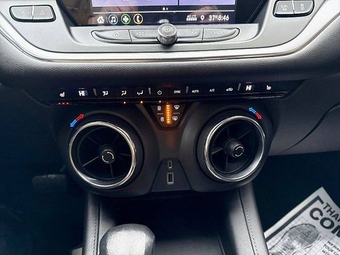 Used 2020 Chevrolet Blazer LT image 15